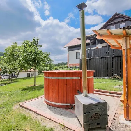 Kaptárkő Casa de hóspedes Bekahazatanya